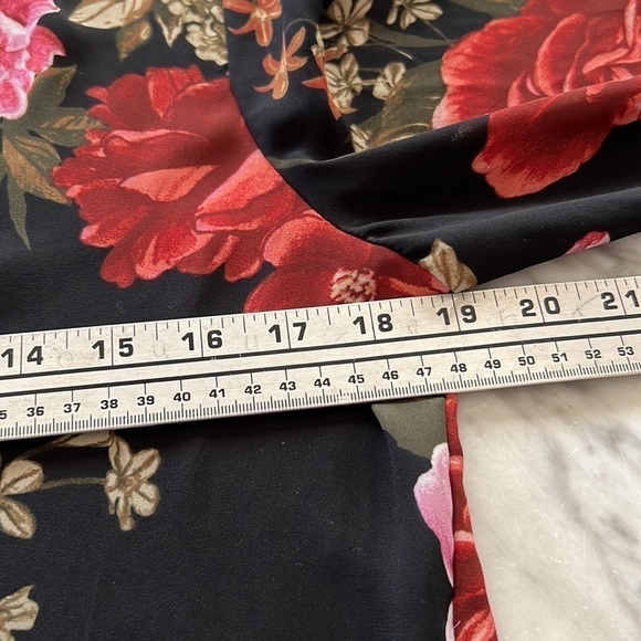 𝅺CATHERINE MALANDRINO Asymetrical Tunic Top, Size Small - Picture 5 of 6